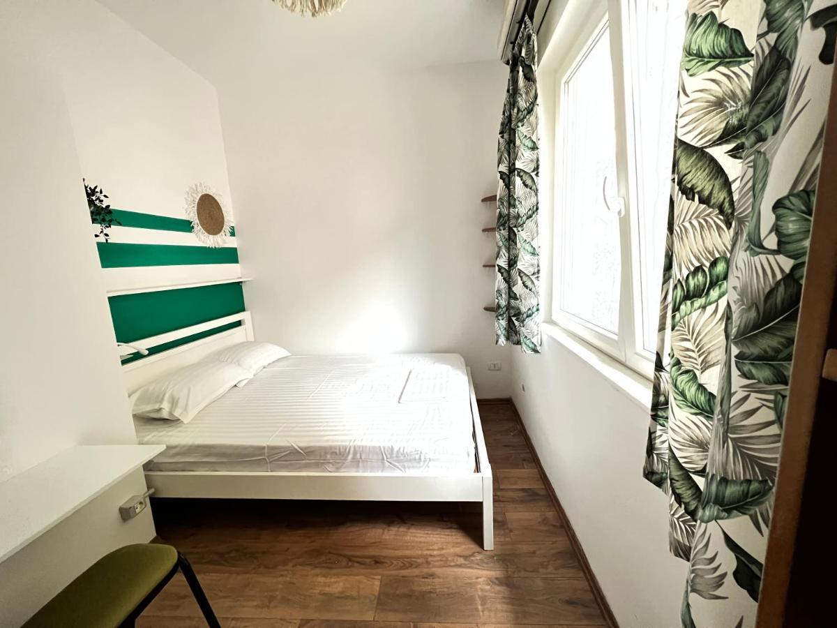 Trip'N'Hostel Chill Zone Tiran Dış mekan fotoğraf