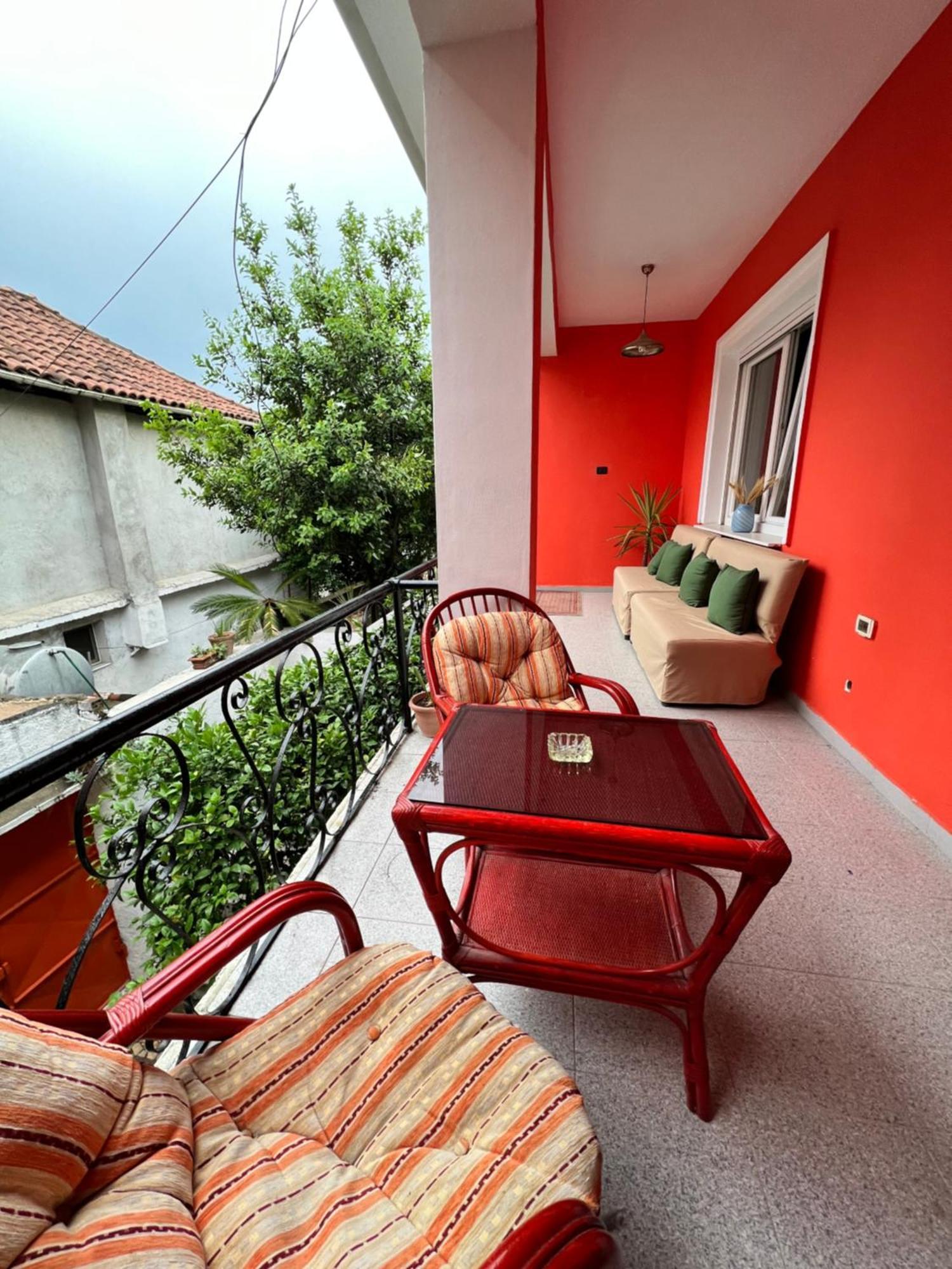 Trip'N'Hostel Chill Zone Tiran Dış mekan fotoğraf