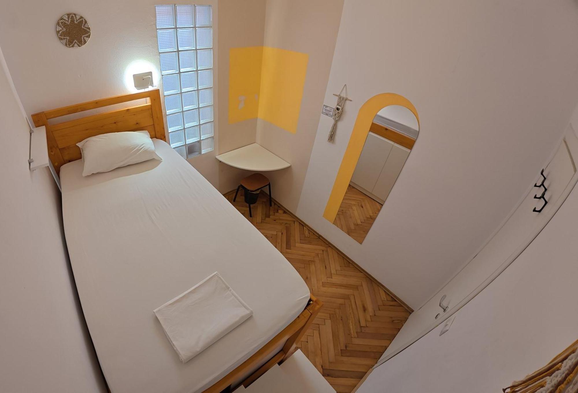 Trip'N'Hostel Chill Zone Tiran Dış mekan fotoğraf